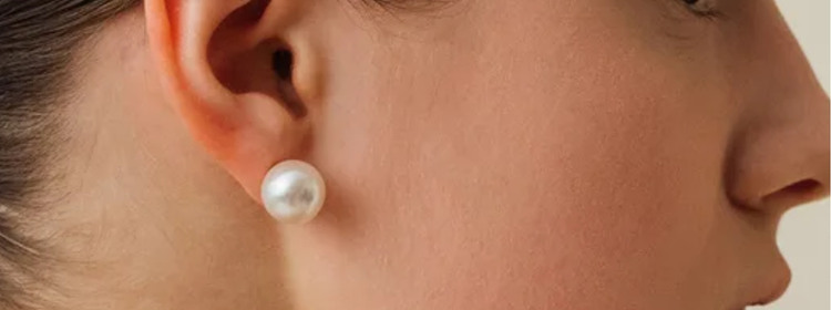 how to wear pearl stud earring
