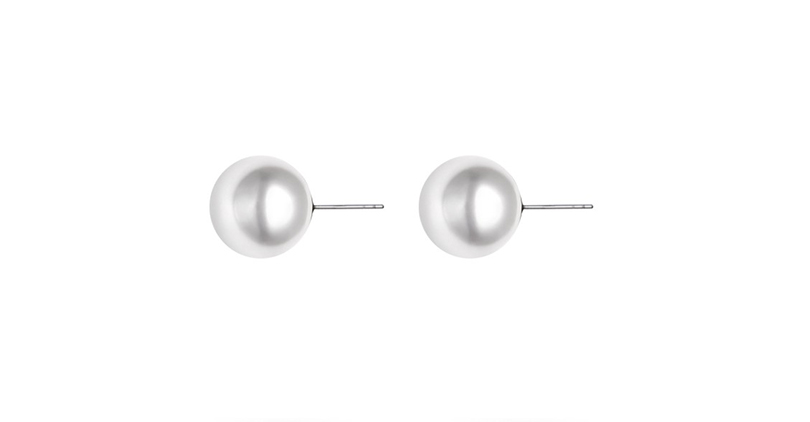 pearl stud earrings