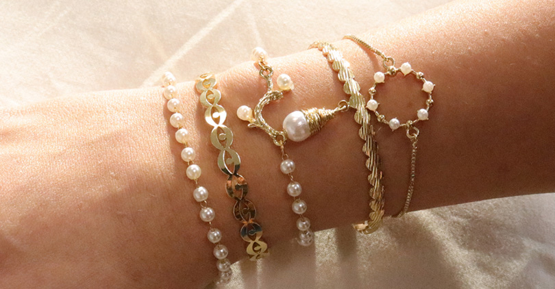 pearl necklace stack