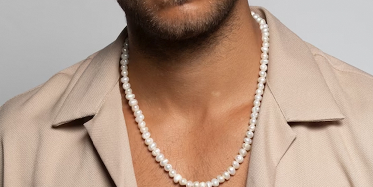 Why Are Men Picking Pearl Jewelry For Fashion?