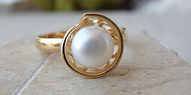 Elevate Your Style with Uniquely Designed Pearl Rings