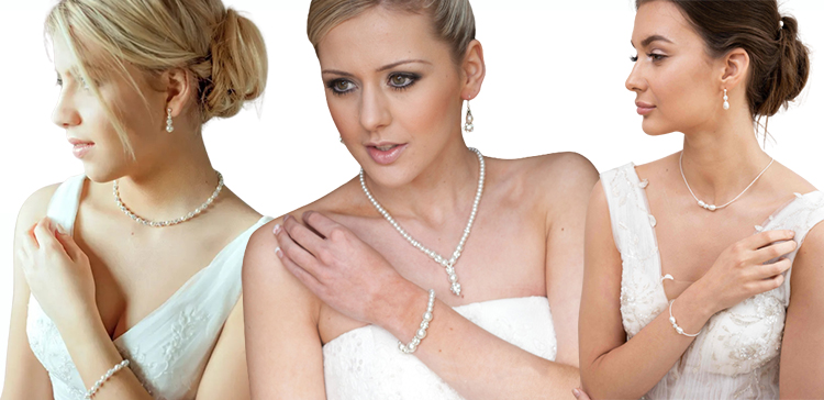 cultured pearl set is the one of the best gifts for any occasions