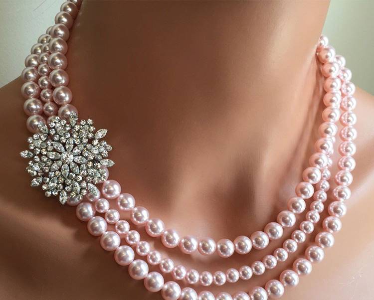 modern look with pearls