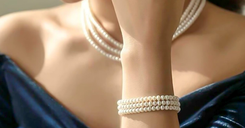 versatility of pearl jewelry